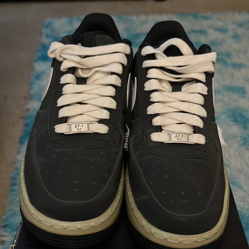 Air Force 1 supreme max air sze 8 new soles discolored from age-318772-011